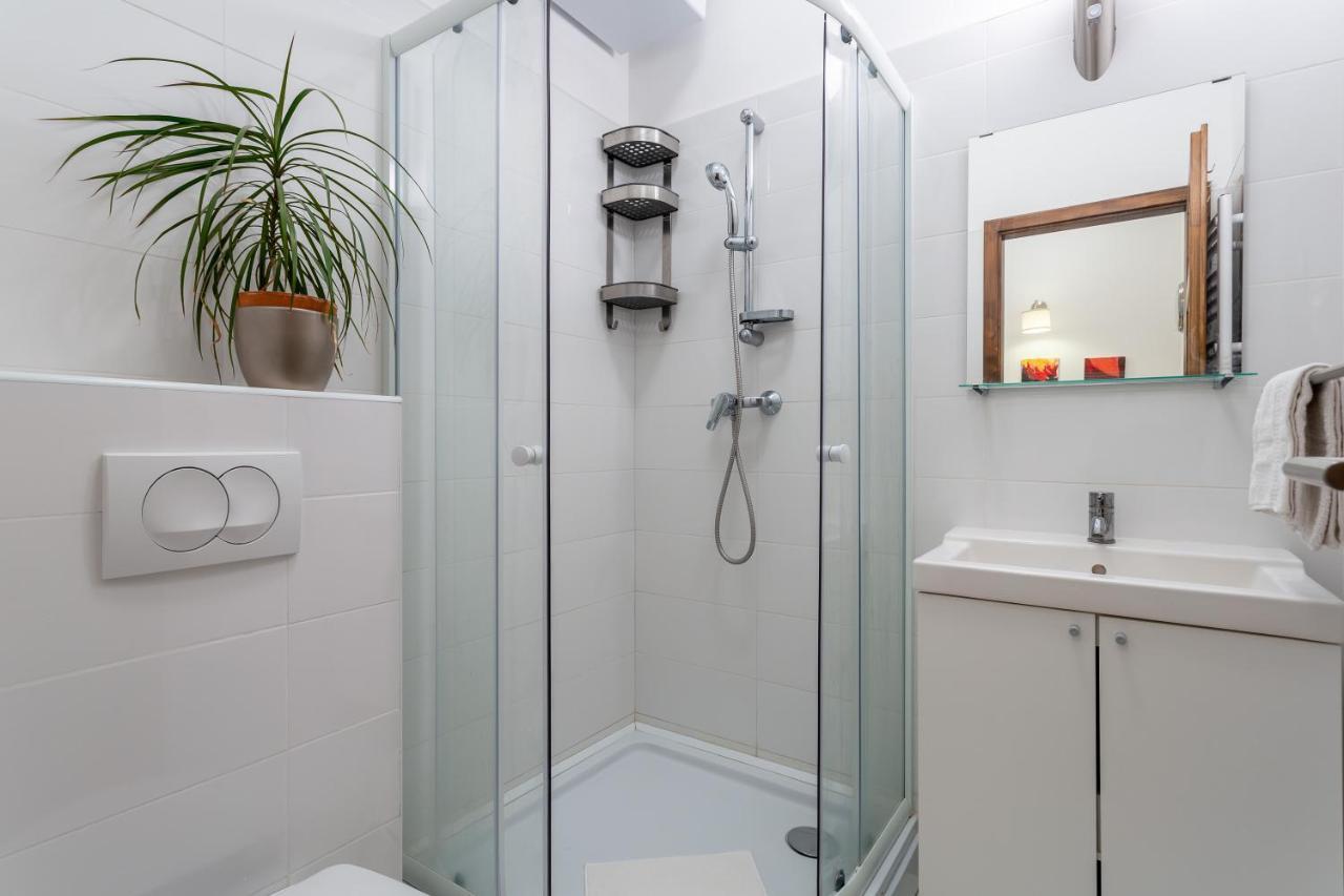 Central Avenue Apartment Budapest Esterno foto