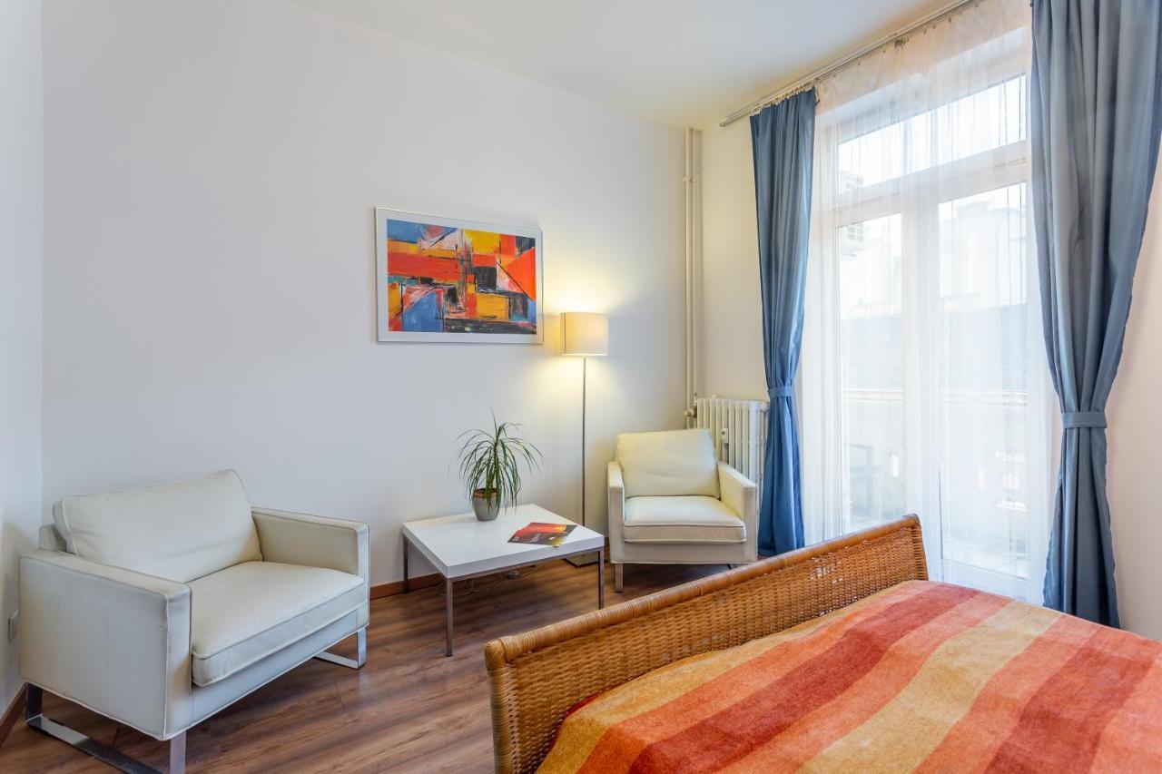Central Avenue Apartment Budapest Esterno foto