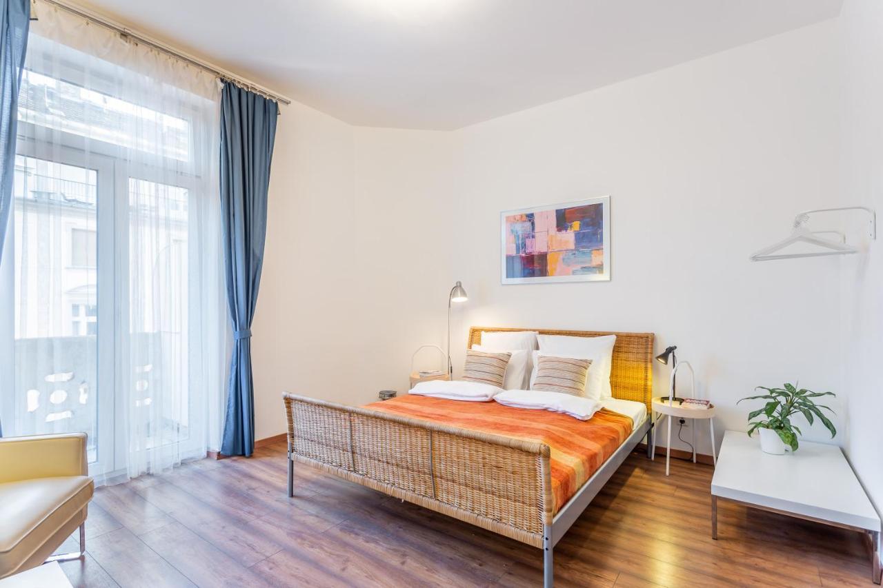 Central Avenue Apartment Budapest Esterno foto